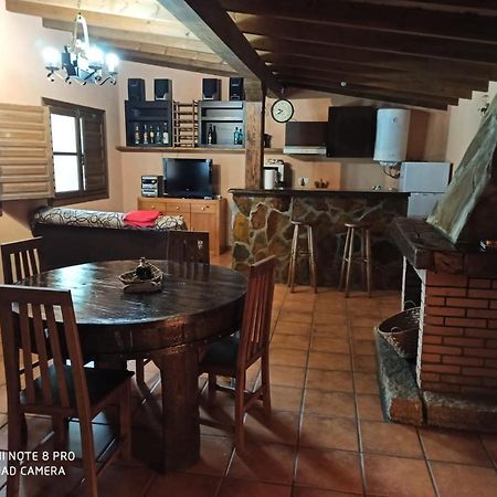 Casita acogedora Petin Exterior foto